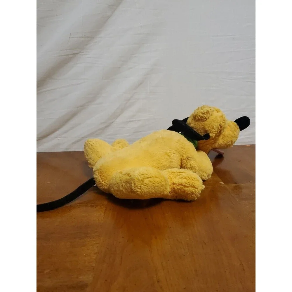 Pluto Plush Stuffed 18” Disneyland Walt Disney World Laying Down Soft Dog